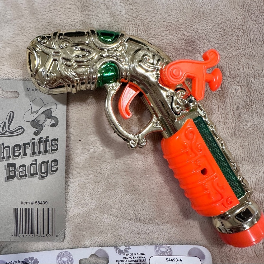 Halloween Accessory Set with Toy Gun, Badge, and Glasses - Picture 7 of 14